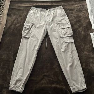 Men’s Stanford Cloth cargo jogger from Urban Outfitters